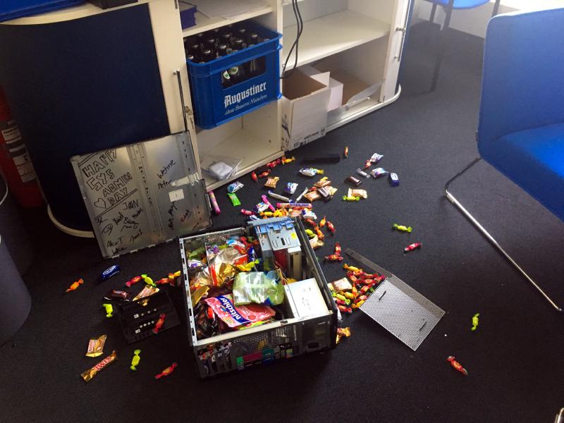 #SysAdminDay Present 2019